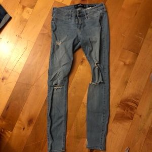 hollister light ripped jeggings